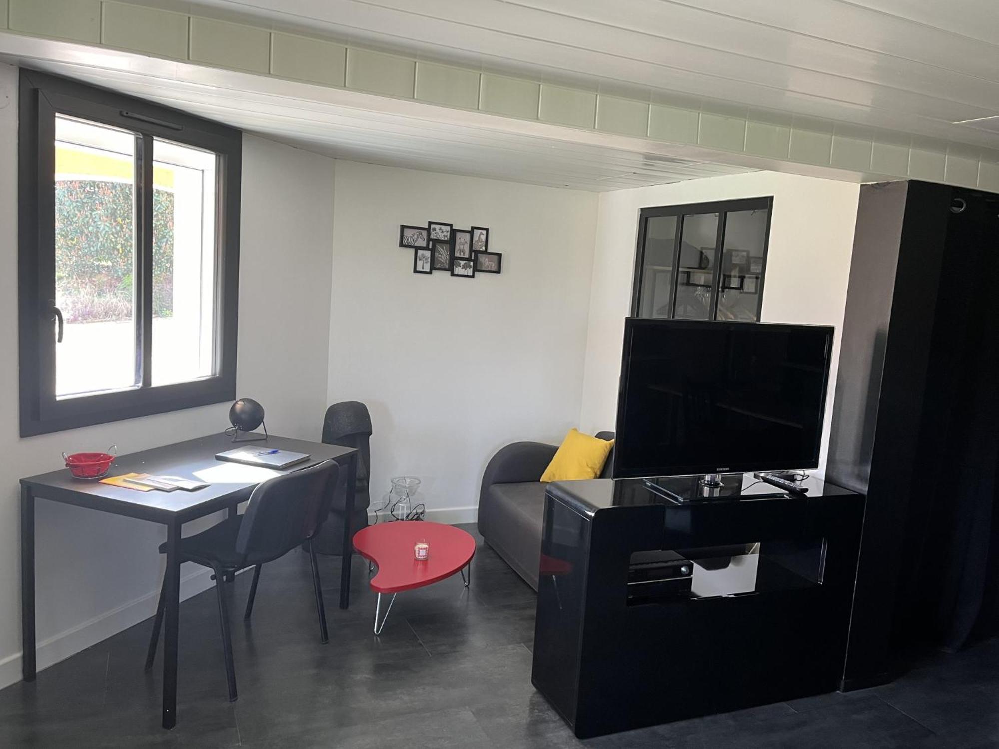VernaisonComme Dans Un Ecrin - T2 De 50 M² Avec Jardin, Terrasse Et Piscine公寓 外观 照片