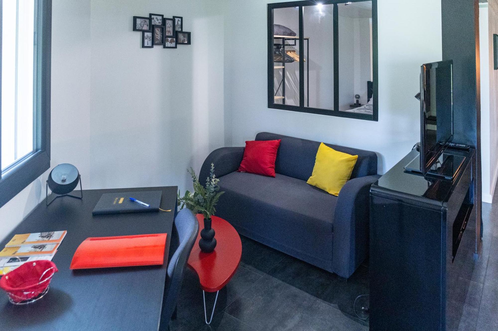 VernaisonComme Dans Un Ecrin - T2 De 50 M² Avec Jardin, Terrasse Et Piscine公寓 外观 照片